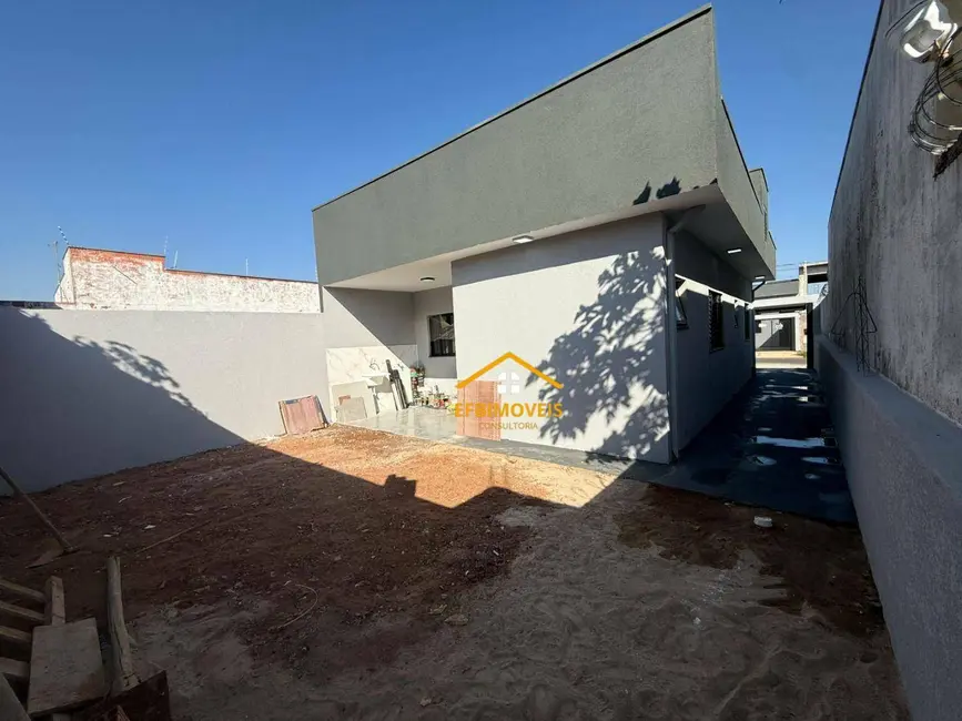 Foto 8 de Casa com 2 quartos à venda, 200m2 em Hortolandia - SP