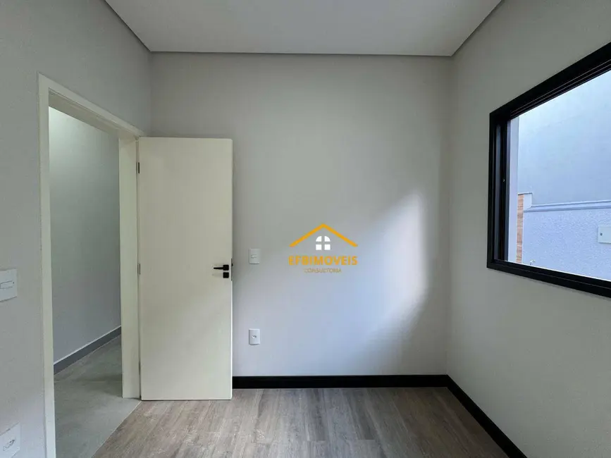 Foto 4 de Casa com 2 quartos à venda, 200m2 em Nova Odessa - SP