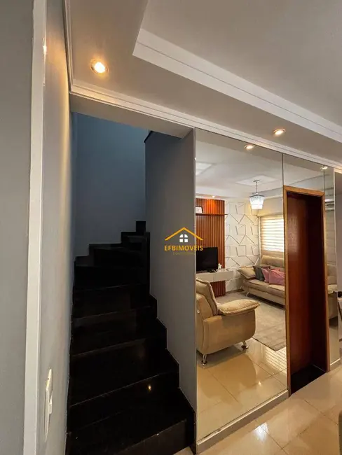 Foto 2 de Sobrado com 3 quartos à venda, 75m2 em Residencial Boa Vista, Americana - SP