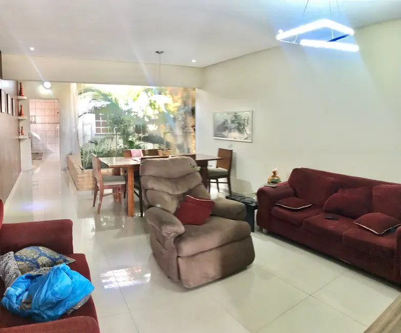 Foto 7 de Casa com 3 quartos à venda, 210m2 em Jardim Indaiá, Poa - SP