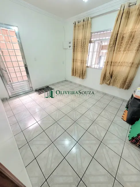 Foto 5 de Casa com 3 quartos para alugar, 70m2 em Vila Santa Teresinha, São Paulo - SP