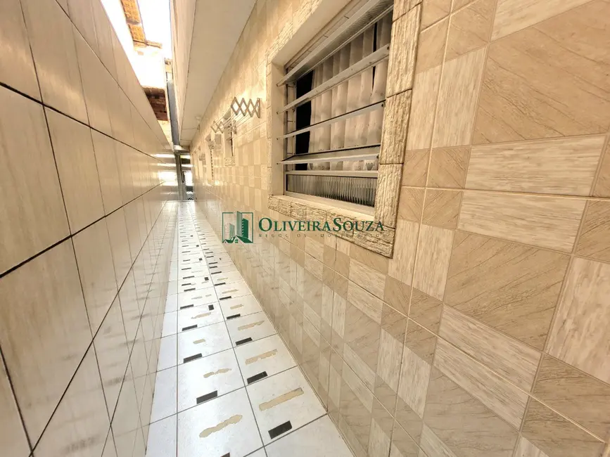 Foto 3 de Casa com 3 quartos para alugar, 70m2 em Vila Santa Teresinha, São Paulo - SP