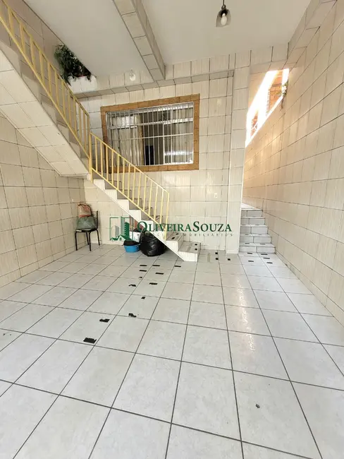 Foto 1 de Casa com 3 quartos para alugar, 70m2 em Vila Santa Teresinha, São Paulo - SP