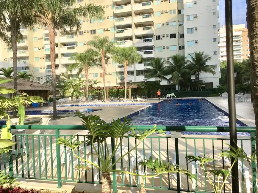 Foto 1 de Apartamento com 2 quartos à venda, 70m2 em Barra da Tijuca, Rio De Janeiro - RJ