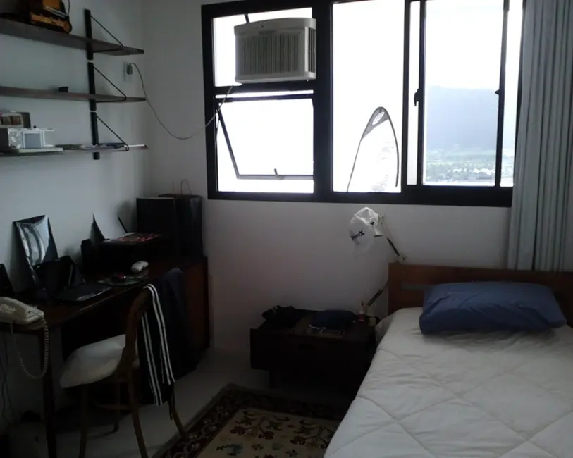 Apartamento com 3 quartos à venda, 165m2 em Barra da Tijuca, Rio De Janeiro - RJ - imagem 9 Foto 9 de Apartamento com 3 quartos à venda, 165m2 em Barra da Tijuca, Rio De Janeiro - RJ