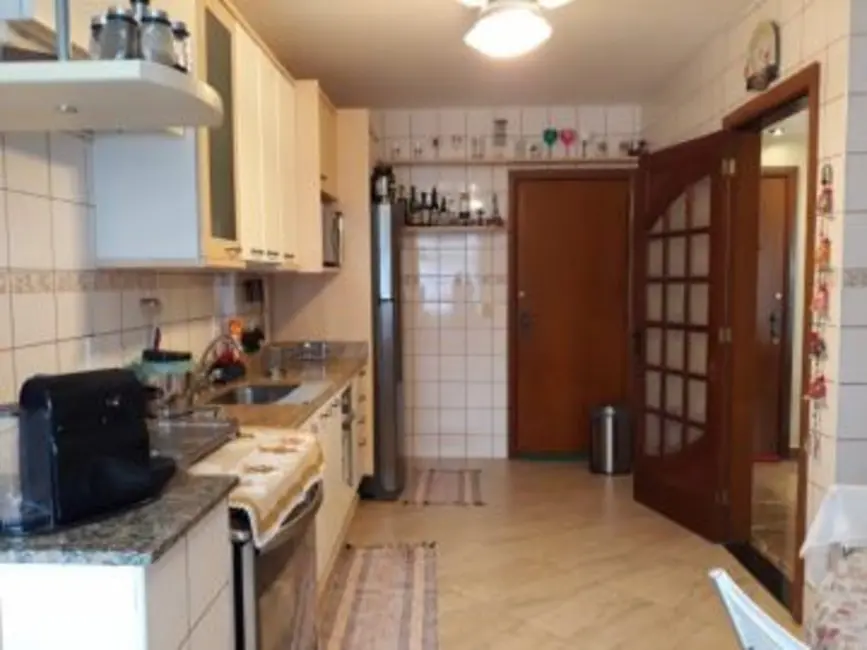 Apartamento com 2 quartos à venda, 95m2 em Vila Valqueire, Rio De Janeiro - RJ - imagem 6 Foto 6 de Apartamento com 2 quartos à venda, 95m2 em Vila Valqueire, Rio De Janeiro - RJ