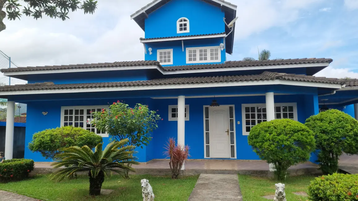 Foto 1 de Casa com 4 quartos à venda, 1350m2 em Rio De Janeiro - RJ