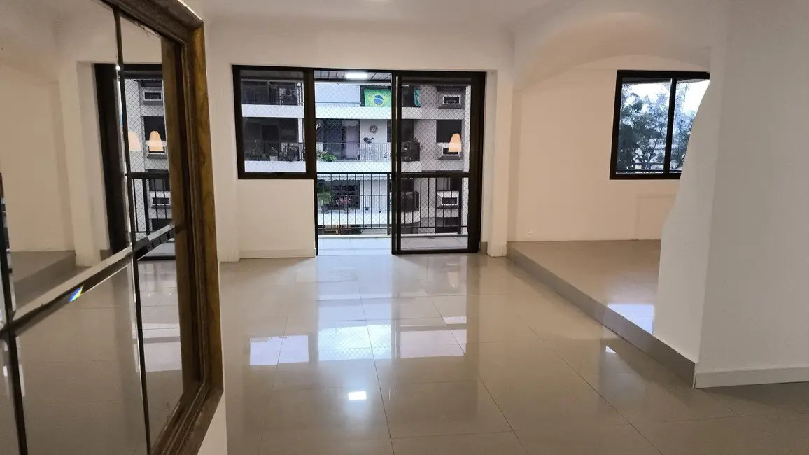 Apartamento com 3 quartos para alugar, 140m2 em Barra da Tijuca, Rio De Janeiro - RJ - imagem 5 Foto 5 de Apartamento com 3 quartos para alugar, 140m2 em Barra da Tijuca, Rio De Janeiro - RJ