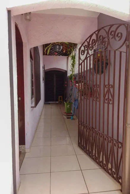 Sobrado com 3 quartos à venda, 223m2 em Parque São Domingos, São Paulo - SP - imagem 5 Foto 5 de Sobrado com 3 quartos à venda, 223m2 em Parque São Domingos, São Paulo - SP