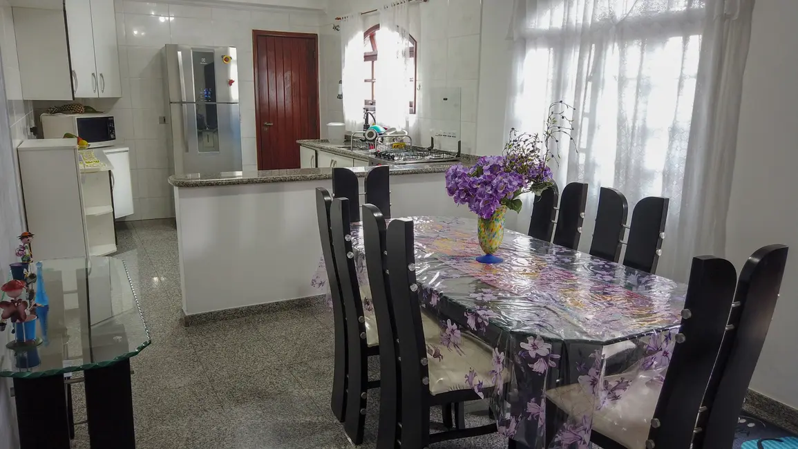 Sobrado com 3 quartos à venda, 223m2 em Parque São Domingos, São Paulo - SP - imagem 7 Foto 7 de Sobrado com 3 quartos à venda, 223m2 em Parque São Domingos, São Paulo - SP