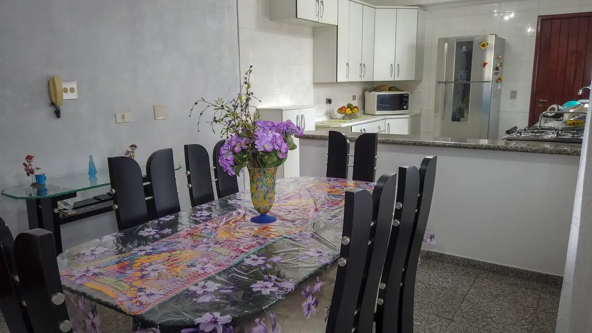 Sobrado com 3 quartos à venda, 223m2 em Parque São Domingos, São Paulo - SP - imagem 8 Foto 8 de Sobrado com 3 quartos à venda, 223m2 em Parque São Domingos, São Paulo - SP