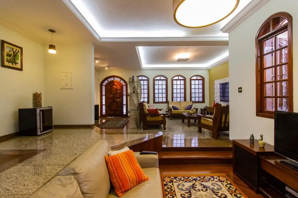 Sobrado com 5 quartos à venda, 389m2 em Jardim Santo Elias, São Paulo - SP - imagem 8 Foto 8 de Sobrado com 5 quartos à venda, 389m2 em Jardim Santo Elias, São Paulo - SP