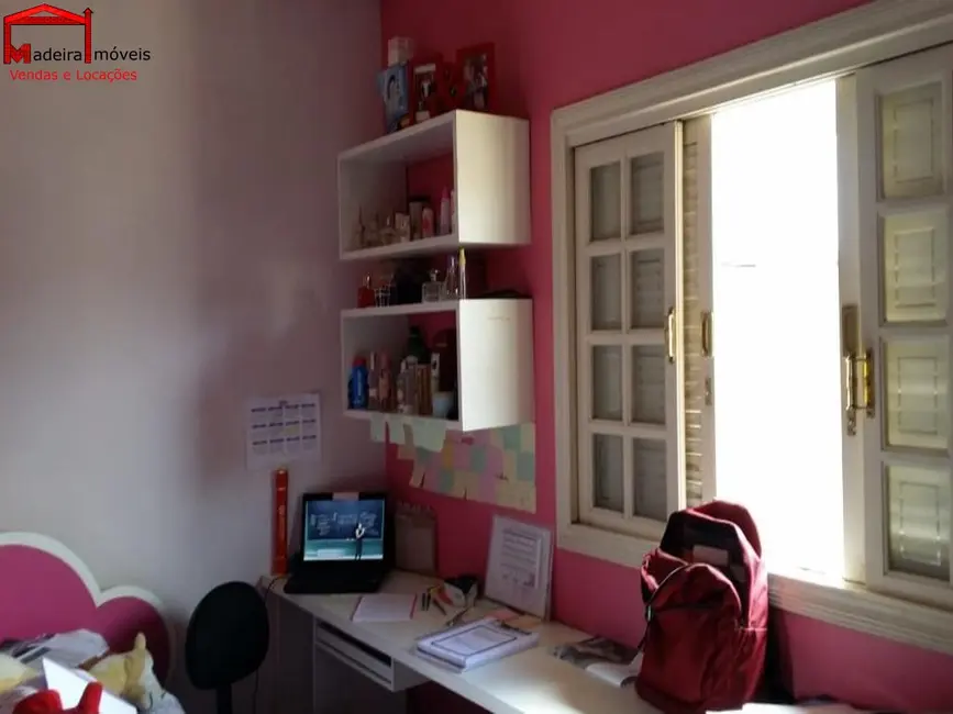 Sobrado com 4 quartos à venda, 173m2 em São Paulo - SP - imagem 4 Foto 4 de Sobrado com 4 quartos à venda, 173m2 em São Paulo - SP