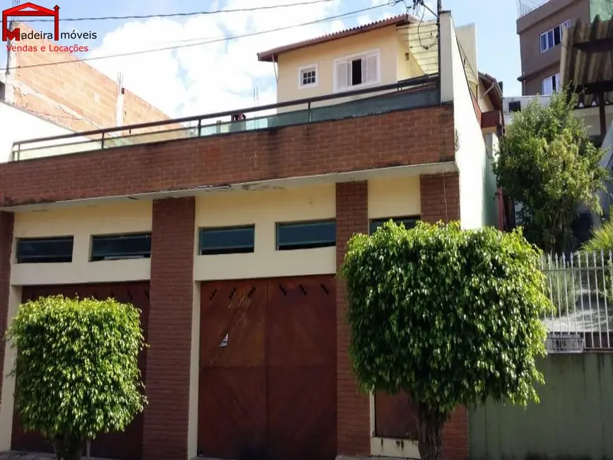 Sobrado com 4 quartos à venda, 173m2 em São Paulo - SP - imagem 1 Foto 1 de Sobrado com 4 quartos à venda, 173m2 em São Paulo - SP