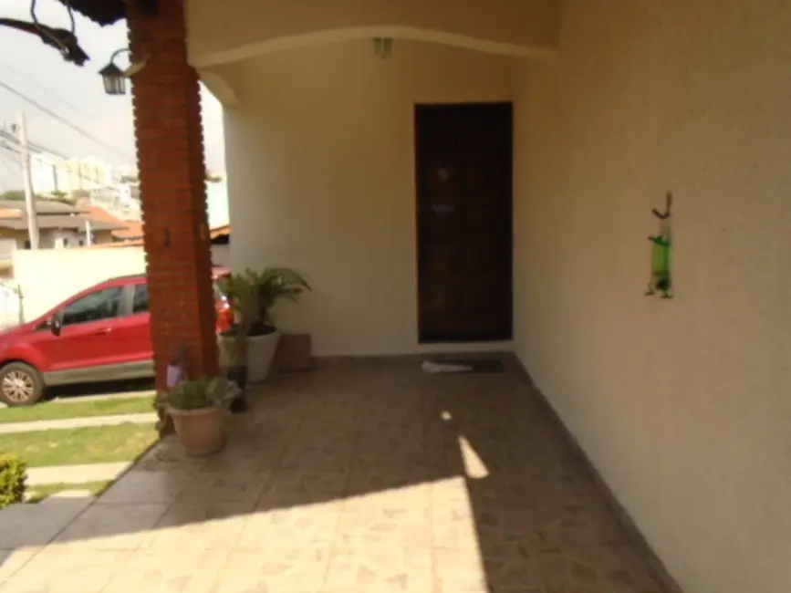 Foto 3 de Sobrado com 3 quartos para alugar, 120m2 em Jardim Líbano, São Paulo - SP