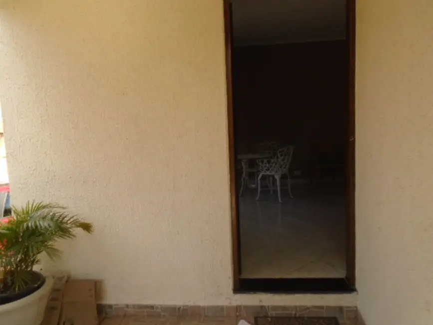 Foto 4 de Sobrado com 3 quartos para alugar, 120m2 em Jardim Líbano, São Paulo - SP