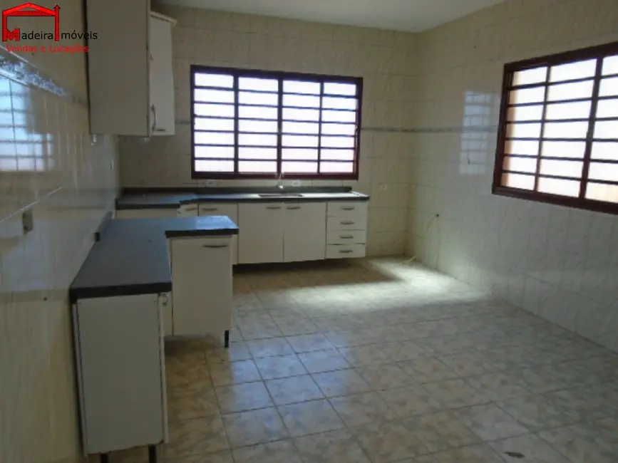 Foto 5 de Sobrado com 3 quartos para alugar, 150m2 em Parque Panamericano, São Paulo - SP