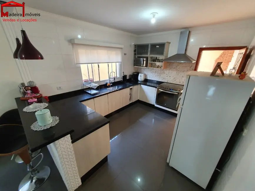 Foto 18 de Sobrado à venda em Vila Zat, São Paulo - SP