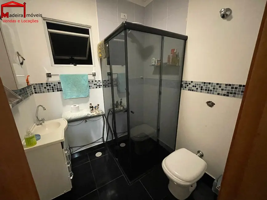 Sobrado com 3 quartos à venda, 200m2 em Conjunto Residencial Vista Verde, São Paulo - SP - imagem 6 Foto 6 de Sobrado com 3 quartos à venda, 200m2 em Conjunto Residencial Vista Verde, São Paulo - SP