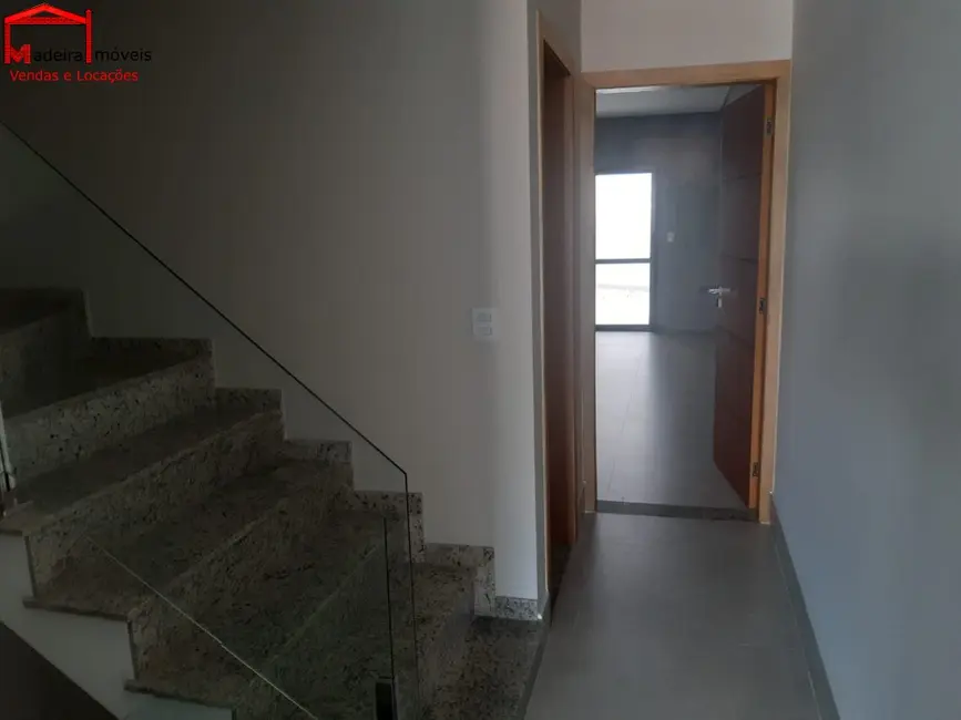 Sobrado com 3 quartos à venda, 160m2 em Parque São Domingos, São Paulo - SP - imagem 9 Foto 9 de Sobrado com 3 quartos à venda, 160m2 em Parque São Domingos, São Paulo - SP