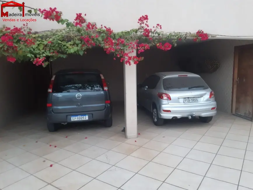 Sobrado com 3 quartos à venda, 269m2 em Jardim Regina, São Paulo - SP - imagem 3 Foto 3 de Sobrado com 3 quartos à venda, 269m2 em Jardim Regina, São Paulo - SP