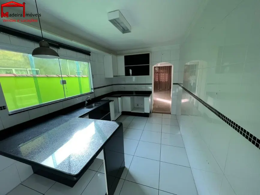 Foto 9 de Sobrado com 3 quartos à venda, 130m2 em Vila Mangalot, São Paulo - SP