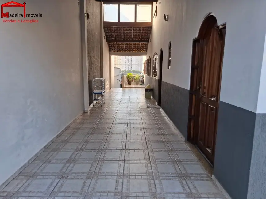 Foto 2 de Casa com 3 quartos à venda, 210m2 em Vila Mangalot, São Paulo - SP