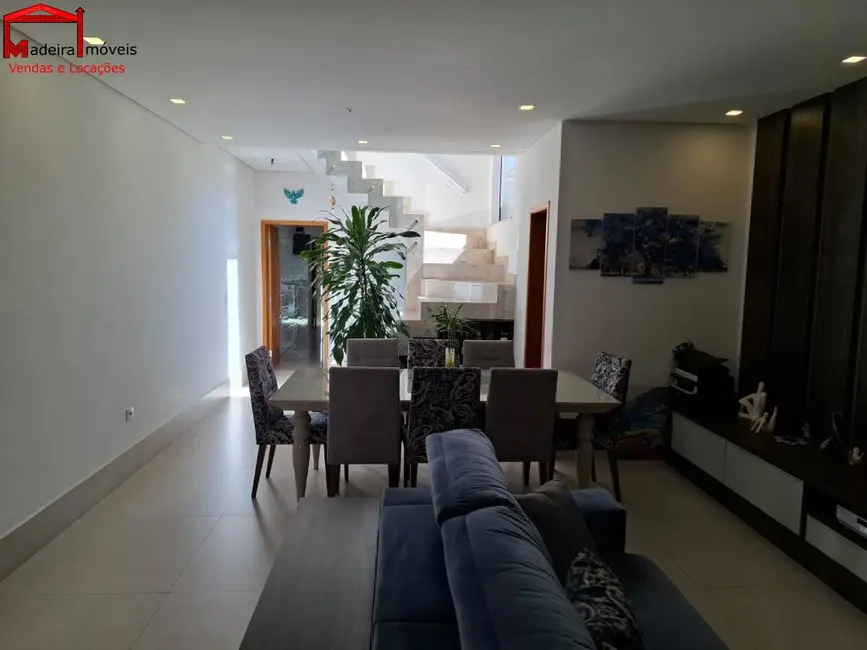 Sobrado com 3 quartos à venda, 175m2 em Parque São Domingos, São Paulo - SP - imagem 3 Foto 3 de Sobrado com 3 quartos à venda, 175m2 em Parque São Domingos, São Paulo - SP