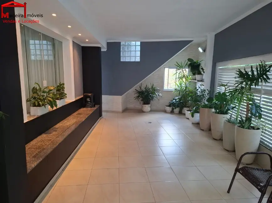 Sobrado com 3 quartos à venda, 180m2 em Jardim Regina, São Paulo - SP - imagem 3 Foto 3 de Sobrado com 3 quartos à venda, 180m2 em Jardim Regina, São Paulo - SP