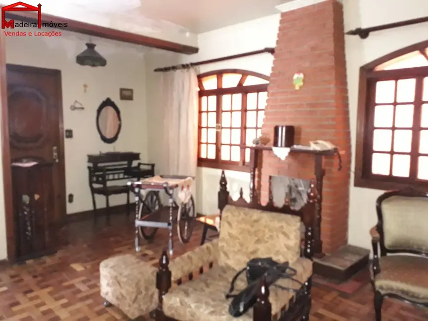 Foto 1 de Casa com 3 quartos à venda, 180m2 em Jardim Vivan, São Paulo - SP