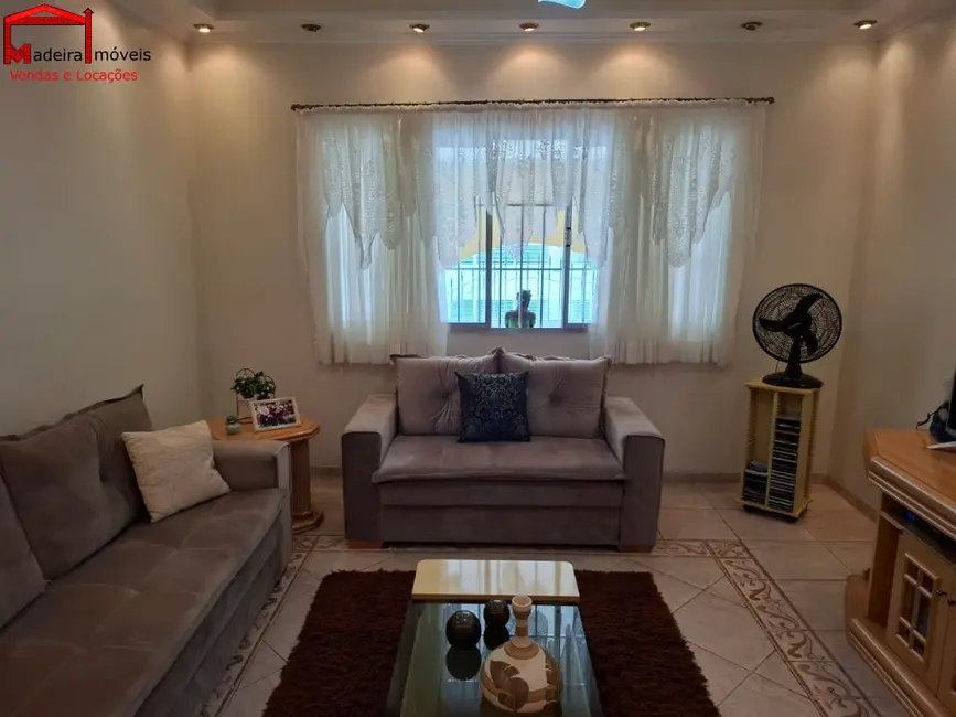 Sobrado com 4 quartos à venda, 274m2 em Vila Guedes, São Paulo - SP - imagem 4 Foto 4 de Sobrado com 4 quartos à venda, 274m2 em Vila Guedes, São Paulo - SP