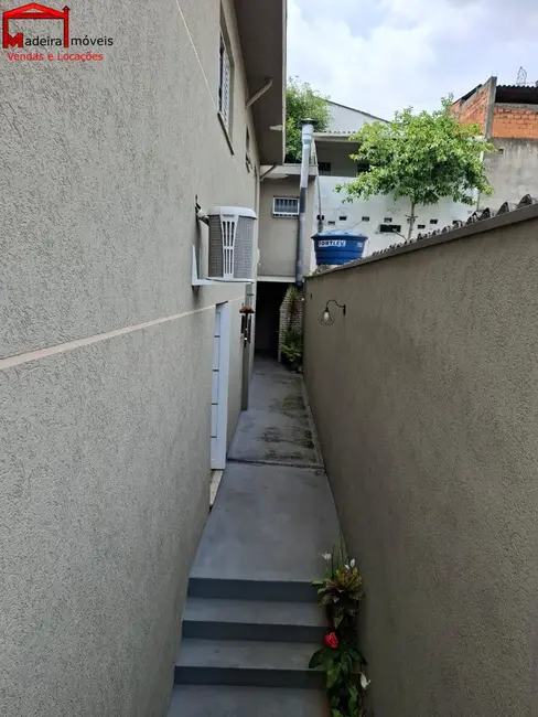 Sobrado com 3 quartos à venda, 242m2 em Jardim São Ricardo, São Paulo - SP - imagem 2 Foto 2 de Sobrado com 3 quartos à venda, 242m2 em Jardim São Ricardo, São Paulo - SP