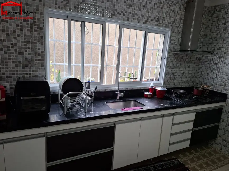 Sobrado com 3 quartos à venda, 242m2 em Jardim São Ricardo, São Paulo - SP - imagem 5 Foto 5 de Sobrado com 3 quartos à venda, 242m2 em Jardim São Ricardo, São Paulo - SP