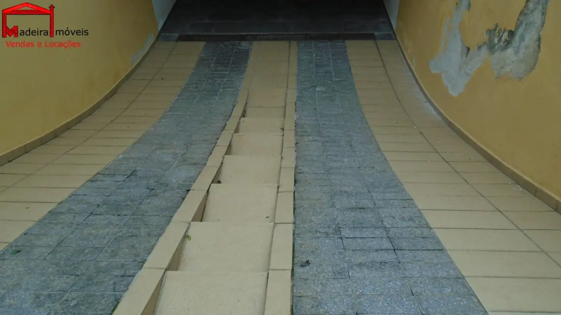 Foto 3 de Sobrado com 3 quartos para alugar, 250m2 em Jardim Regina, São Paulo - SP