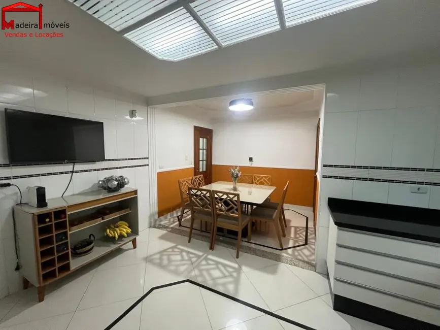 Foto 9 de Sobrado com 4 quartos à venda, 194m2 em Parque São Domingos, São Paulo - SP