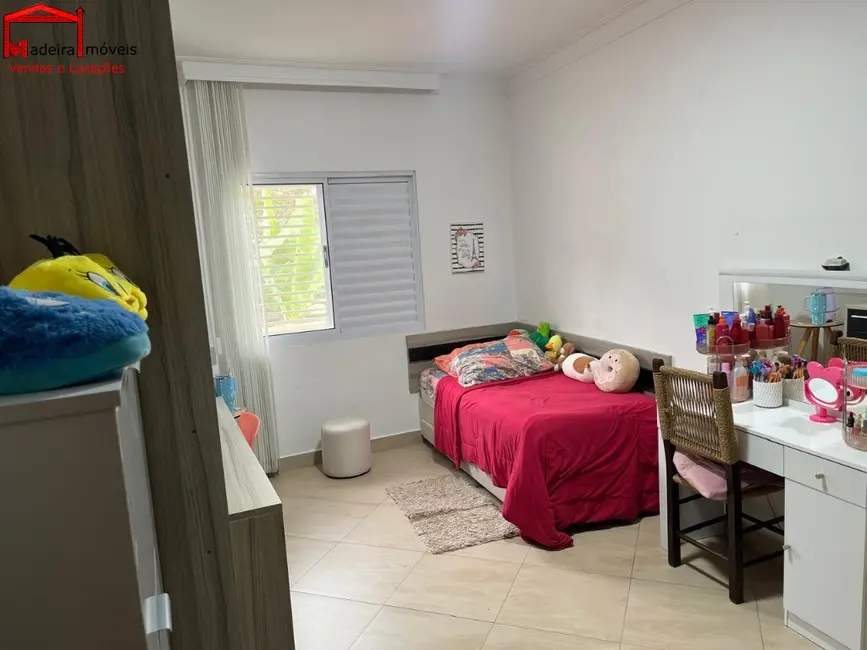 Foto 4 de Sobrado com 4 quartos à venda, 194m2 em Parque São Domingos, São Paulo - SP