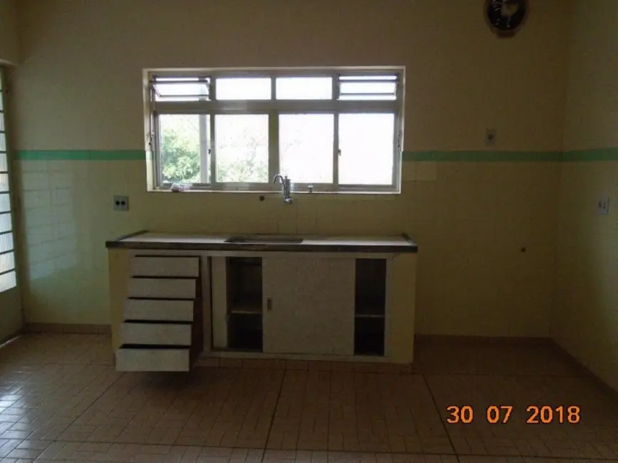Foto 9 de Casa com 2 quartos para alugar, 80m2 em Chácara Inglesa, São Paulo - SP