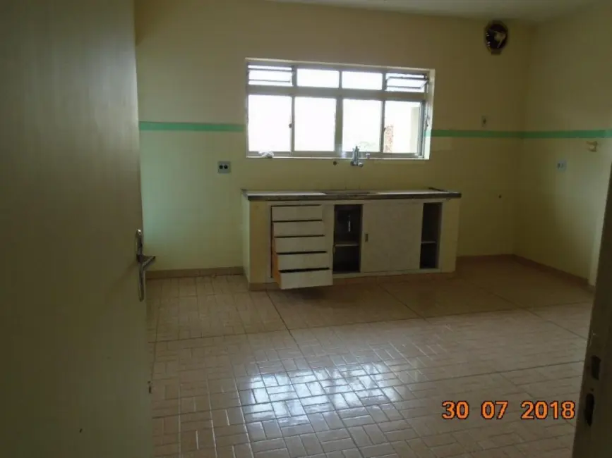 Foto 8 de Casa com 2 quartos para alugar, 80m2 em Chácara Inglesa, São Paulo - SP