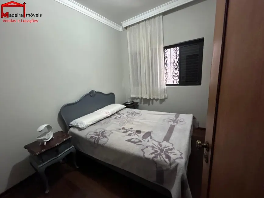 Foto 6 de Casa com 3 quartos à venda, 210m2 em Parque São Domingos, São Paulo - SP