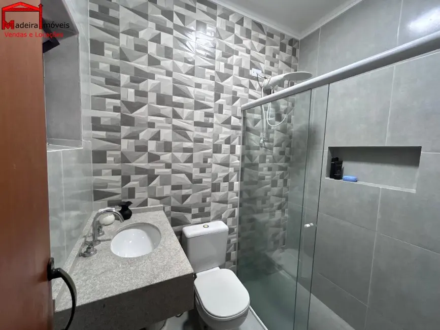 Foto 7 de Casa com 3 quartos à venda, 210m2 em Parque São Domingos, São Paulo - SP