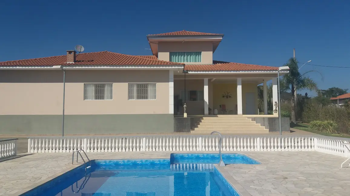 Chácara com 4 quartos à venda, 400m2 em Ponunduva, Cajamar - SP - imagem 3 Foto 3 de Chácara com 4 quartos à venda, 400m2 em Ponunduva, Cajamar - SP