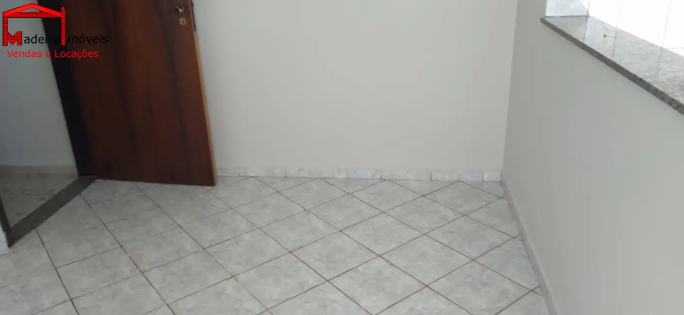 Foto 8 de Sobrado com 3 quartos para alugar, 180m2 em Jardim Regina, São Paulo - SP