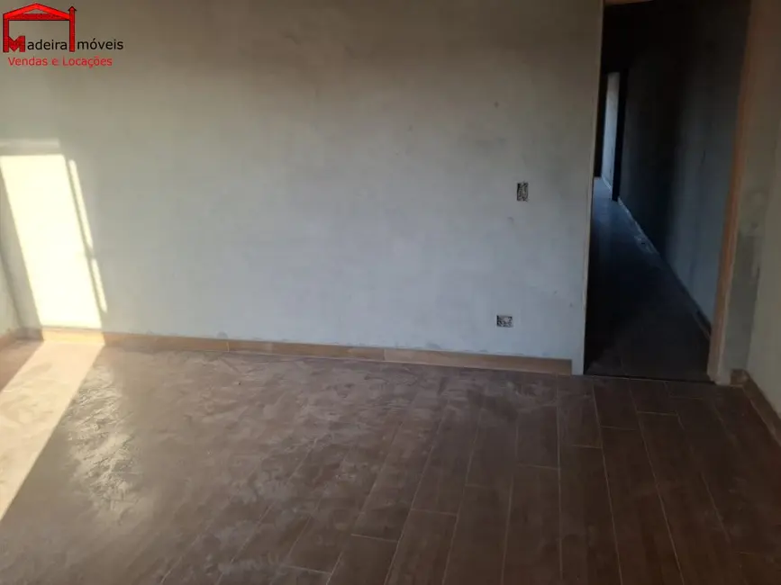 Sobrado com 3 quartos à venda, 230m2 em Parque São Domingos, São Paulo - SP - imagem 4 Foto 4 de Sobrado com 3 quartos à venda, 230m2 em Parque São Domingos, São Paulo - SP