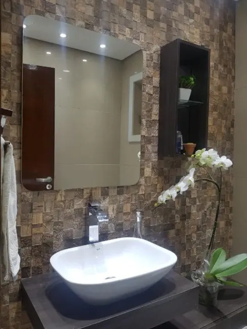 Sobrado com 3 quartos à venda, 220m2 em Jardim Marisa, São Paulo - SP - imagem 4 Foto 4 de Sobrado com 3 quartos à venda, 220m2 em Jardim Marisa, São Paulo - SP