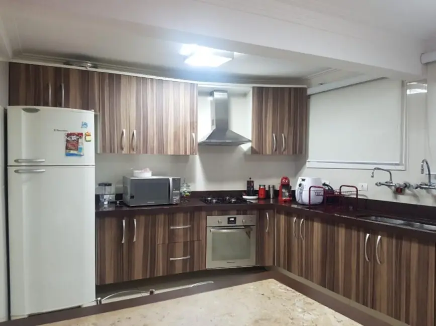 Sobrado com 3 quartos à venda, 220m2 em Jardim Marisa, São Paulo - SP - imagem 9 Foto 9 de Sobrado com 3 quartos à venda, 220m2 em Jardim Marisa, São Paulo - SP