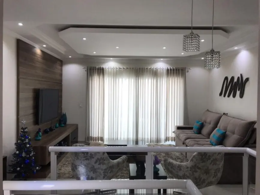 Foto 3 de Casa com 3 quartos à venda, 145m2 em Vila Mangalot, São Paulo - SP