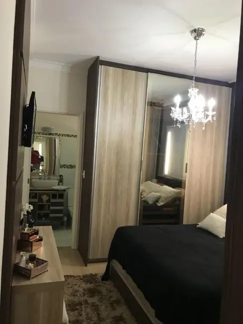 Foto 8 de Casa com 3 quartos à venda, 145m2 em Vila Mangalot, São Paulo - SP