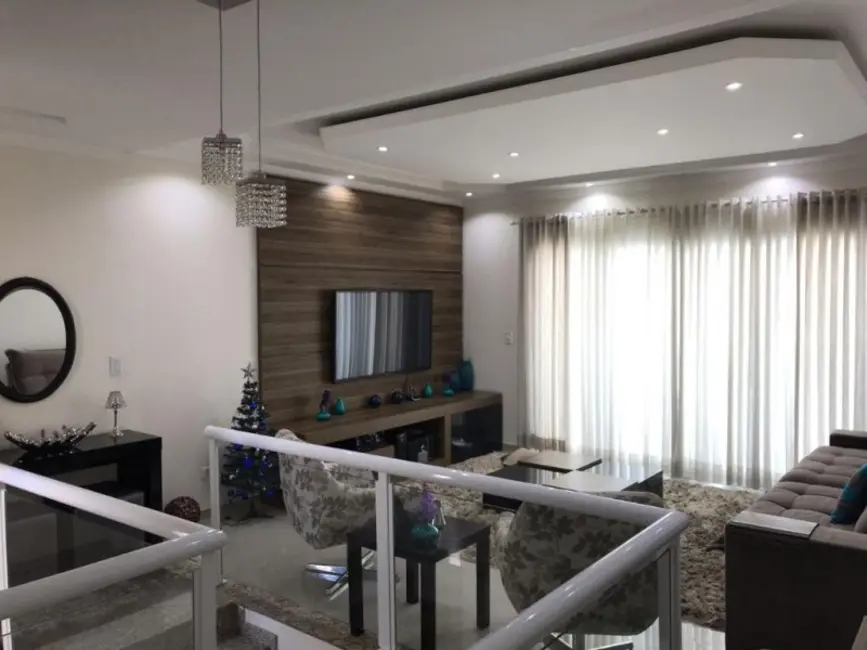 Foto 4 de Casa com 3 quartos à venda, 145m2 em Vila Mangalot, São Paulo - SP