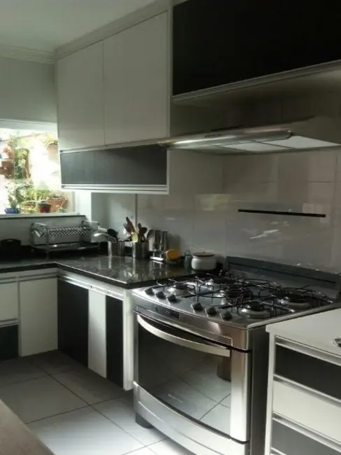 Sobrado com 3 quartos à venda, 140m2 em Parque São Domingos, São Paulo - SP - imagem 6 Foto 6 de Sobrado com 3 quartos à venda, 140m2 em Parque São Domingos, São Paulo - SP