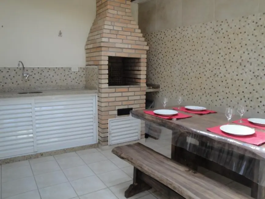 Sobrado com 3 quartos à venda, 172m2 em Parque São Domingos, São Paulo - SP - imagem 5 Foto 5 de Sobrado com 3 quartos à venda, 172m2 em Parque São Domingos, São Paulo - SP